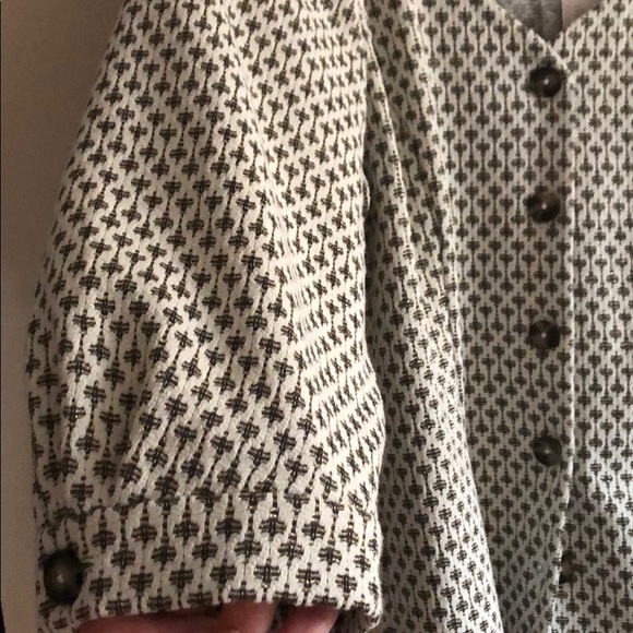 ETTtwa Coralie top button by Anthropologie, Medium (1) - Picture 9 of 15